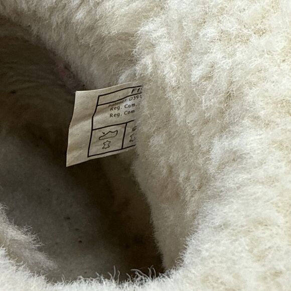 UGG Australia Mini Bailey Button Shearling Boots Size 10 Chestnut Brown - Picture 8 of 11